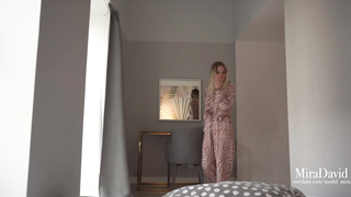 Humungous butt Teenie in Nightwear rails Man Meat and gets penetrated in the morning