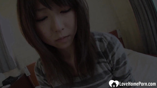 Wondrous Chinese dame gets her beaver played