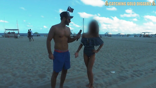 Lean Ebony stunner is having casual fuck-fest with a fabulous dude, thinking that he is rich