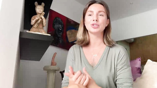 Adorable woman is suggesting a detailed explanation about gobbling muff in her fresh DIY vid