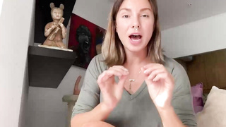 Adorable woman is suggesting a detailed explanation about gobbling muff in her fresh DIY vid