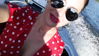 Railing in the boat makes me sizzling and nasty - Humid Kelly