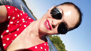 Railing in the boat makes me sizzling and nasty - Humid Kelly