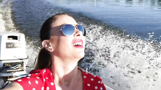 Railing in the boat makes me sizzling and nasty - Humid Kelly