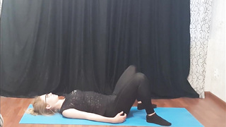 Strengthening The Spine And Spreading - Dariana Fit