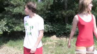 Bashful teenie Bella gets nailed in the stiffy