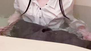 【乳首オナニー】着衣水濡れフェチが乳首だけでいけるようになりたくてひたすら弄ってる動画