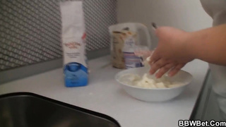 BBWBET - Shagging gigantic gf on the kitchen