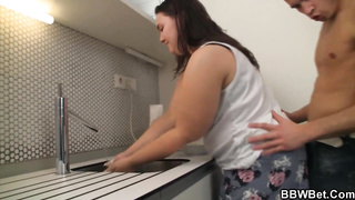 BBWBET - Shagging gigantic gf on the kitchen