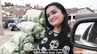 CARNE DEL MERCADO - Julia Cruz Joins 2 Men Into Harsh Outdoor 3 Way Utter Gig