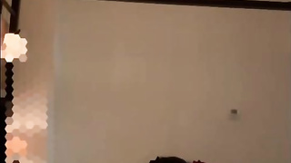 池袋でナンパしたエロ過ぎる人妻に大量中出し　騎乗位で乱れ丁寧なフェラチオでご奉仕　最後までねっとり濃厚フェラと痙攣イキが最高にエロい