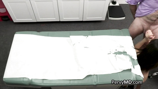 Therapist dives deep in supah handsome nubile stunner