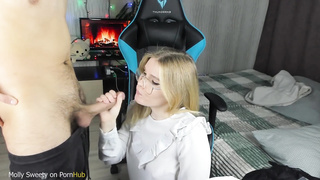 Помог с уроками и получил отсос в благодарность - Molly Sweety