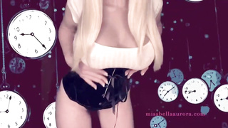 Stellar platinum-blonde is posing in front of the camera and thinking about showcasing her boobs, too