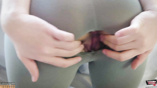 My Nasty Roomie Is A Part Time Sport Professor - 我的兼职瑜伽教练室友