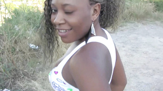 Ebony Asspiring Model Samples Her Jummy Wares For Free-For-All