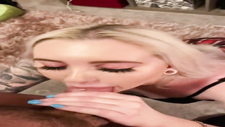 Voluptuus blondie honey with a adorably hairless honeypot, Jamison Rose is getting plumbed from the back