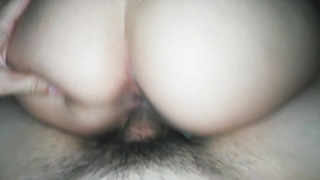 Hermosa Teenage de twenty one años Argentina mamando y cabalgando