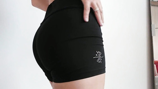 kinky working out and fapping alone at home