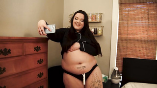 Round stunner woke up and determined to be a horny dame, in front of the camera