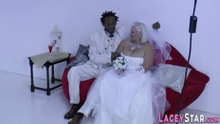 Huge-Titted grannie jug humping black knob