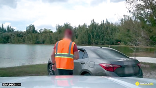 Roadside - Platinum-Blonde Beauty Harper Crimson Saved By Mechanics' Hefty Beefstick Porno Movies - Tube8