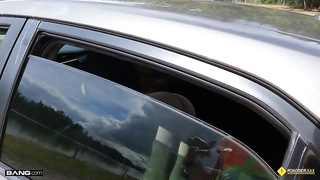 Roadside - Platinum-Blonde Beauty Harper Crimson Saved By Mechanics' Hefty Beefstick Porno Movies - Tube8