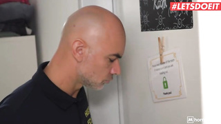 Blue- witnessed blond is throating a stiff penis in the hostel, before getting boinked from behind