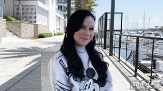 GOTFILLED Brynn Michaels gets her cervix squirted