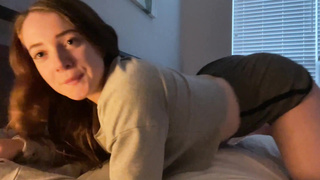 Red-Haired Gf Getting Off - Sloppy Converse Phat Bootie Striptease (SFW)