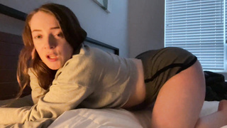 Red-Haired Gf Getting Off - Sloppy Converse Phat Bootie Striptease (SFW)