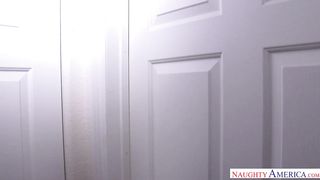 Seducing the cam bi-atch