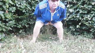 Pissing in public 10
