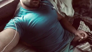 Cool boy enjoys to fap off in front of the camera until she pours out from sensation