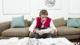 Dons young spunk-pump deep in stepmother Hollywoods facehole and mature cootchie (Steaming Donk Hollywood)