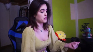 Uber-Cute chick is frequently observing porno and thinking about doing mischievous stuff with her paramour