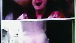 3 squeeling College girls delighted by my strip show (+ sound )