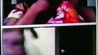 3 squeeling College girls delighted by my strip show (+ sound )