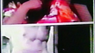 3 squeeling College girls delighted by my strip show (+ sound )