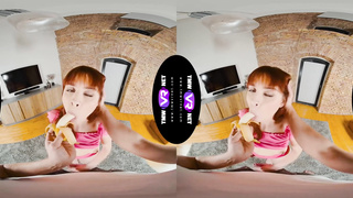 TmwVRnet - Julia Crimson - Banana in my gullet