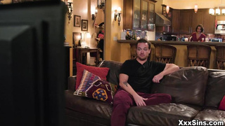 Syren De Mers booty is one of the supreme wonders of the World (Kyle Mason)