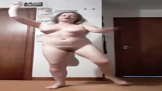 Nude inexperienced honey is doing some kind of a exercise in front of the web camera