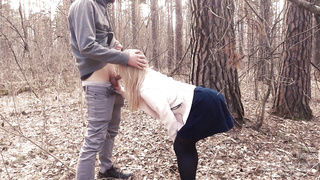 dame banged in the park, real risky public hook-up!