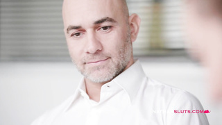 DUAL ASS-FUCK for Russian Supah Biotch Cougar Alysa Gap & Big GAPES