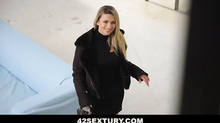 Shalina Devine is a filthy minded, light-haired woman who luvs ass-fuck bang-out more than anything else