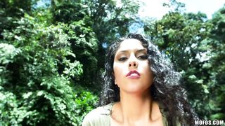 All all-natural Latina