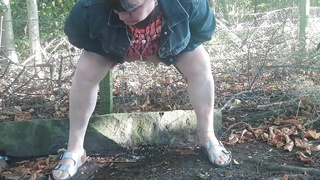 Pissing outdoors babe