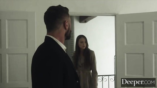 Dante Colle is having hot hook-up in the hostel, in the middle of the night