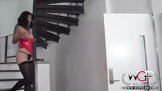 Dana Vespoli is blowing a ample, black schlong as deep as she can, before railing it