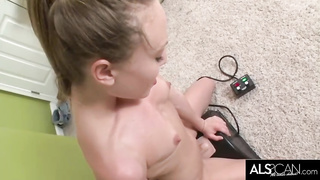 Jiggish nymph with lil mounds is using a poke machine, because it always makes her jism